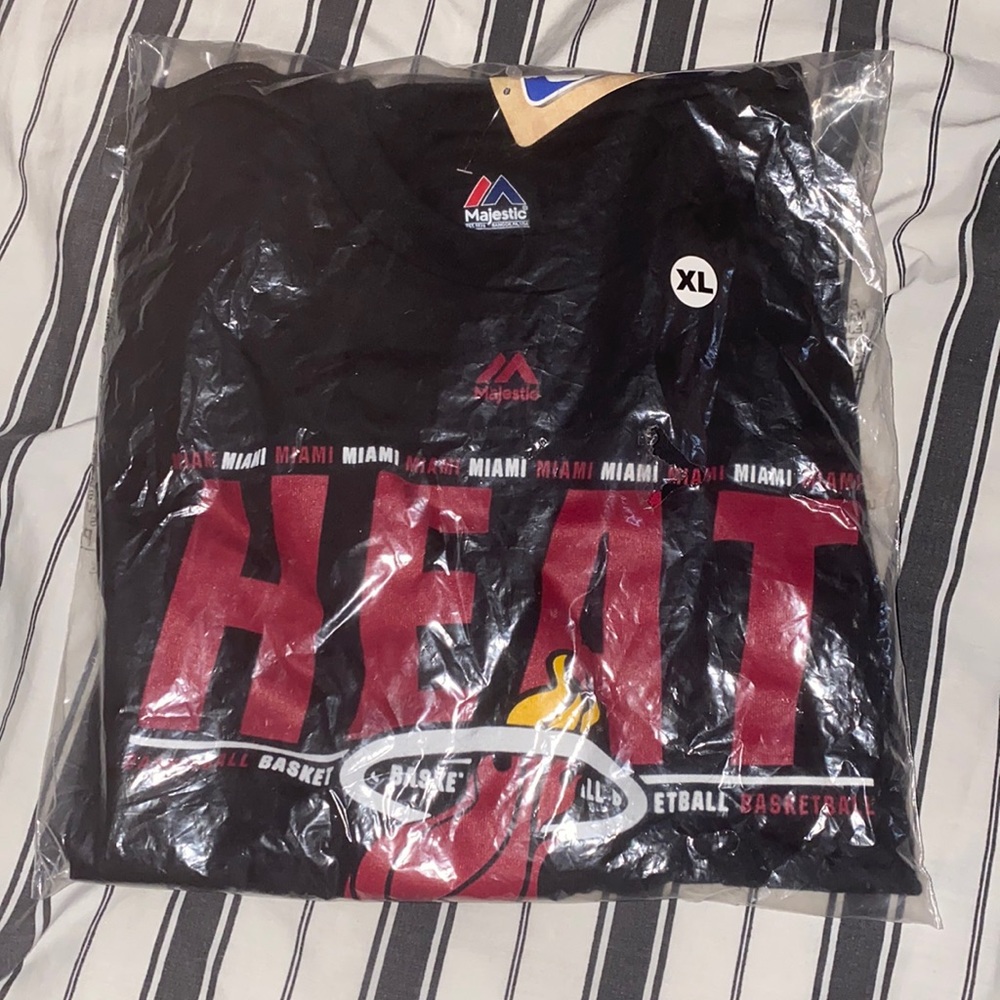 MIAMI HEAT SHIRT SHORT SLEEVE